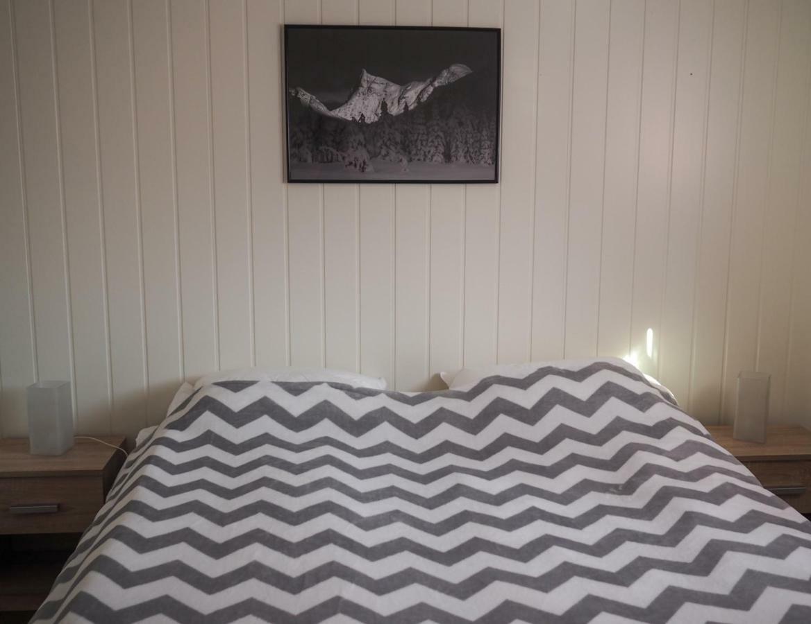 Stryn Stor Og Moderne Leilighet Екстериор снимка